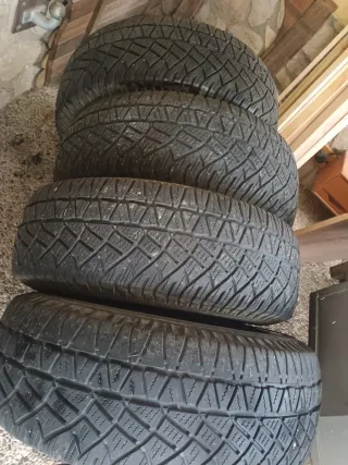 Neumáticos Michelin Latitude con llantas