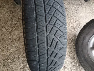 Neumáticos Michelin Latitude con llantas