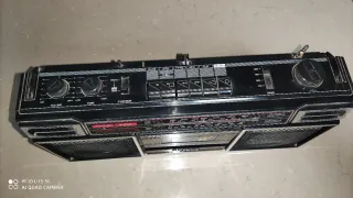 Radio Cassette Sanyo Negro/Plata
