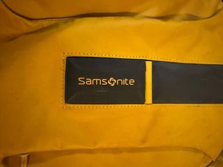 Mochila Samsonite Amarilla y Negra