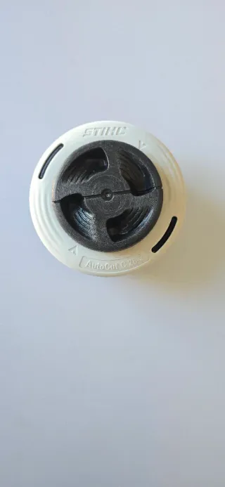 ( 2 ) Cabezal Stihl ( 2 ) por el precio de uno