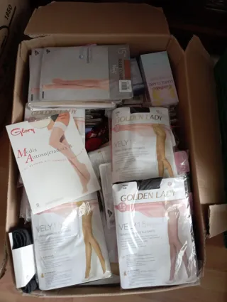 LOTE PAQUETERIA Y ROPA INTERIOR