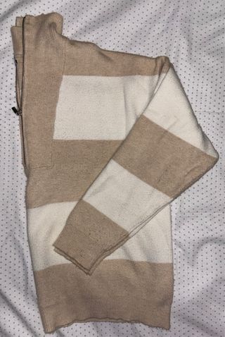 Jersey Stradivarius cremallera rayas beige y blanc