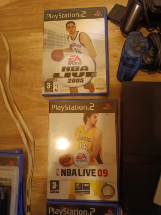 Consola PS2 Negra + 5 Juegos