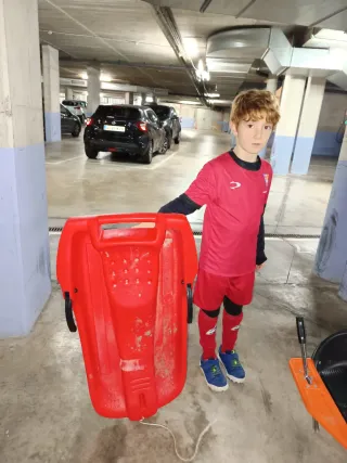 Trineo para niños rojo