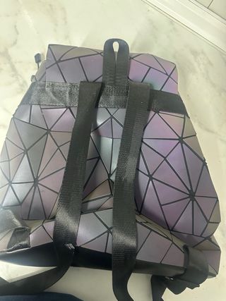 Mochila geométrica holográfica reflectante grande