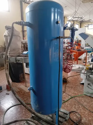 Compresor de tornillo CompAir 22kW