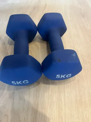 2 manubri in neoprene da 5kg