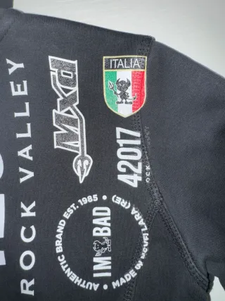 Felpa MaxDevil nera con cappuccio interno in pile