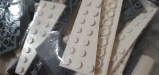 LEGO Star Wars 75348 Caza Colmillo vs TIE