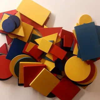 Set Blocchi Logici Legno Colorati