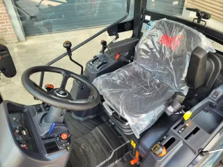 Mini tractor Kioti 25 CV con cabina