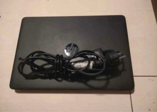 Portátil HP Gris y Negro