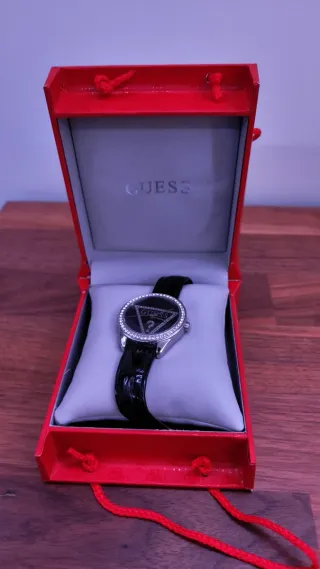 Reloj Guess Mujer Negro y Plateado