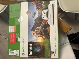 Xbox One S 1TB Fortnite Edición