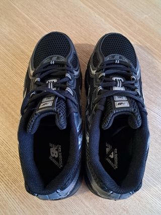 New Balance 740 Preto