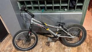 Trial Monty( Edicion limitada Cesar Cañas