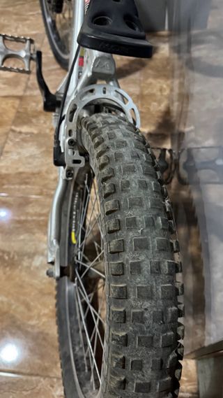 Trial Monty( Edicion limitada Cesar Cañas