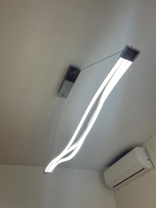 Lámpara LED Moderna Plata y Blanca
