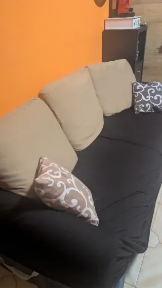 Divano 3 posti tessuto beige e nero