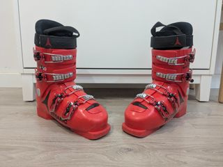 Esquís Salomon 140cm + Botas Atomic 25-25.5