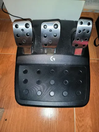 Volante Logitech G923 Trueforce Xbox/PC