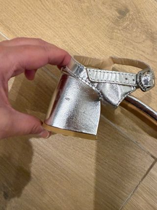 Sandalias plateadas tacón con abalorios T40