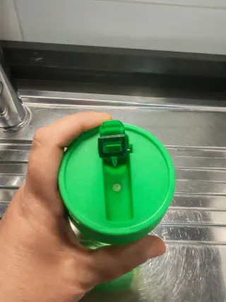 Borraccia verde bimbi con beccuccio rigido 300ml