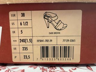 Sandalias Levi’s originales NUEVAS – Talla 38