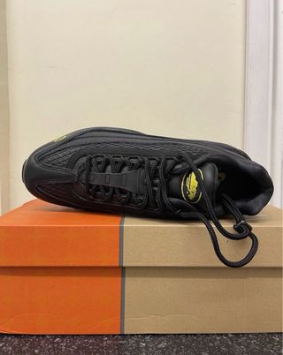 Nike Air Max 95 x Corteiz Negro Dorado