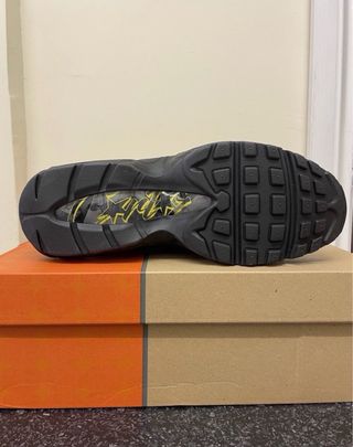 Nike Air Max 95 x Corteiz Negro Dorado