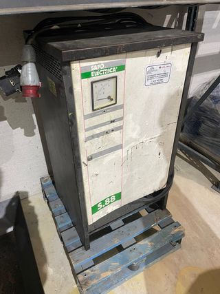 Cargador Baterías SAFO ELECTRICA S.88