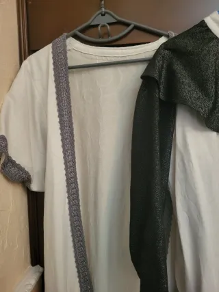 Traje medieval hombre negro y blanco