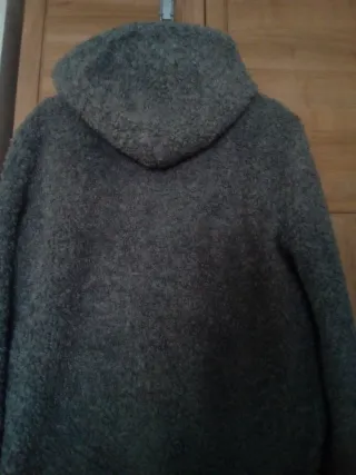 Chaquetón gris Pull and Bear mujer