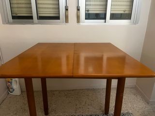 Mesa madera  con 1 cajón. Extensible tipo libro