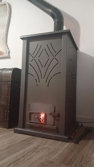 Estufa pellets biomasa hueso aceituna