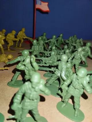 Soldaditos de plástico, ejército militar