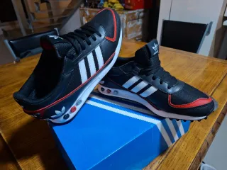 Deportivas Adidas L.A. Trainer II Negras Rojas