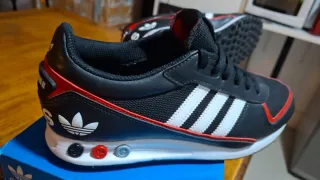 Deportivas Adidas L.A. Trainer II Negras Rojas