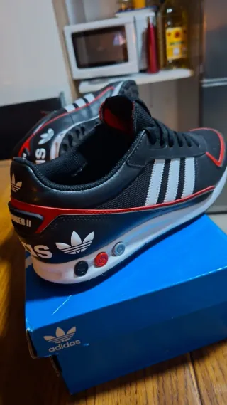 Deportivas Adidas L.A. Trainer II Negras Rojas