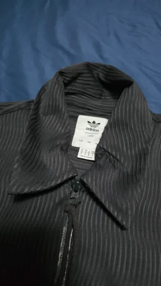 Camisa Adidas Oversize Negra Talla S