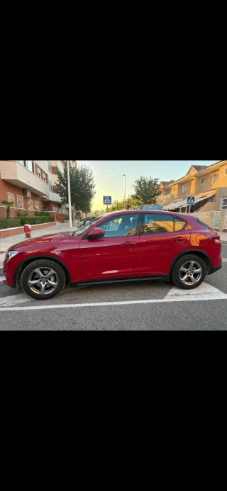 Alfa Romeo Stelvio 2017