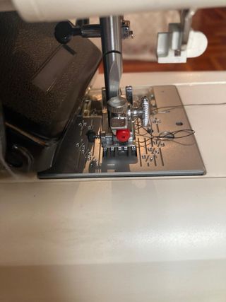 Máquina de coser Husqvarna Viking 219