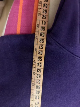 Sudadera Morada con capucha