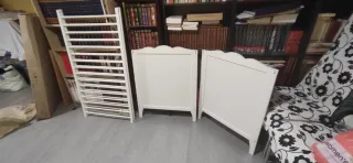 Cuna, colchón y complementos