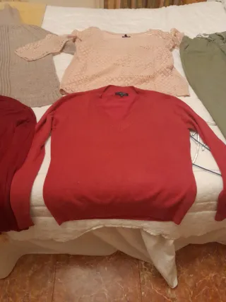 Lote 4 jerséis señora y un pantalon