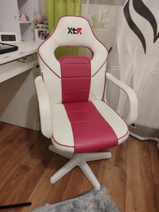 Silla de escritorio XTR blanca y rosa