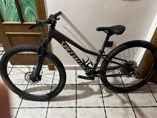 Bicicleta da Montagna Specialized Rockhopper