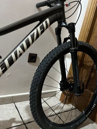 Bicicleta da Montagna Specialized Rockhopper