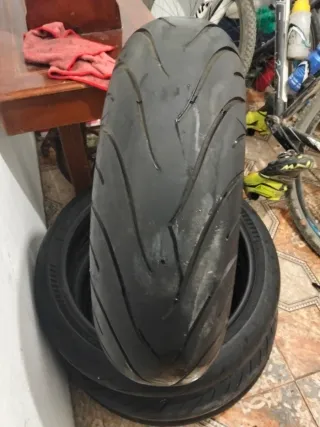 Neumátio Michelín Pilot Road2